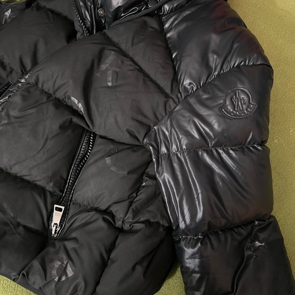 MONCLER - Picture 2 of 5
